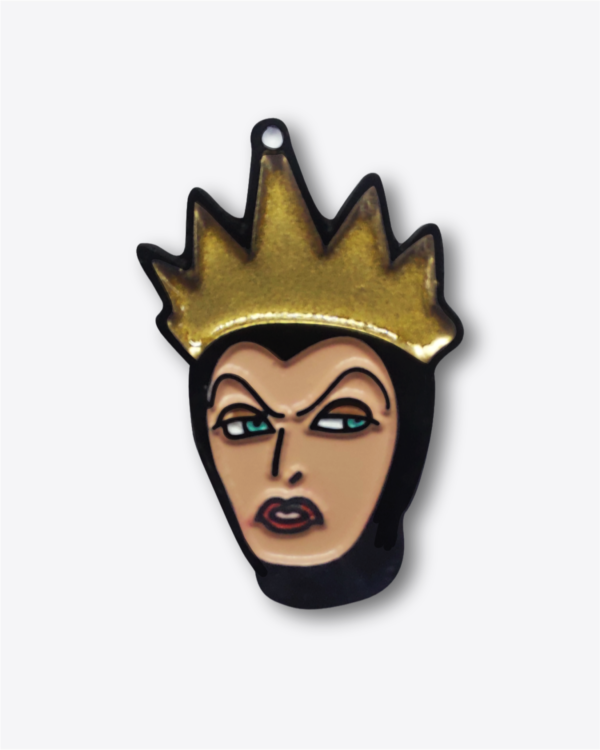 Pin - Grimhilde Reina