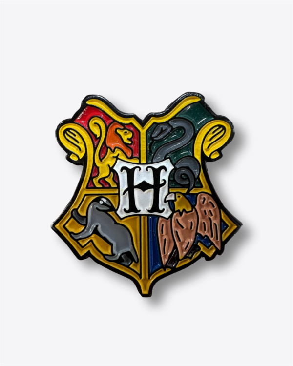 Pin - Hogwarts